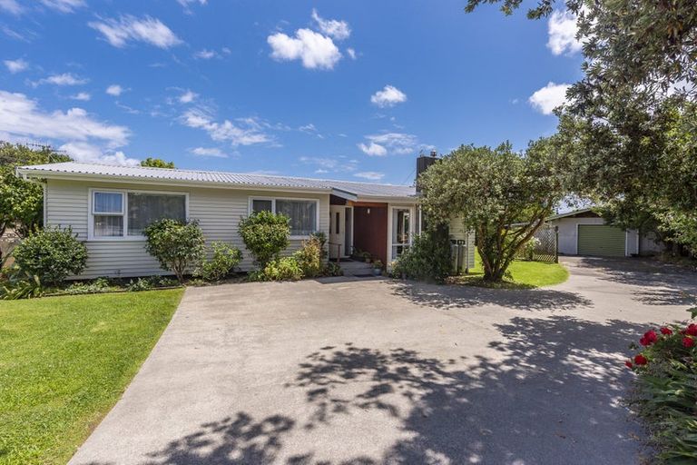 Photo of property in 33 Francis Road, Paraparaumu Beach, Paraparaumu, 5032