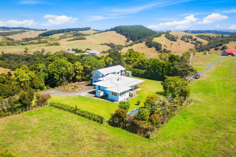 Photo of property in 616a Peak Road, Helensville, 0875