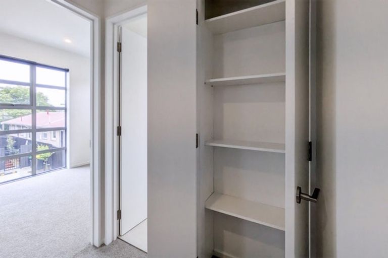 Photo of property in 5/94 Mathesons Road, Phillipstown, Christchurch, 8011