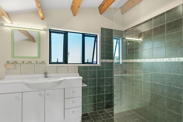 Photo of property in 7 Marquet Place, Tairua, 3508