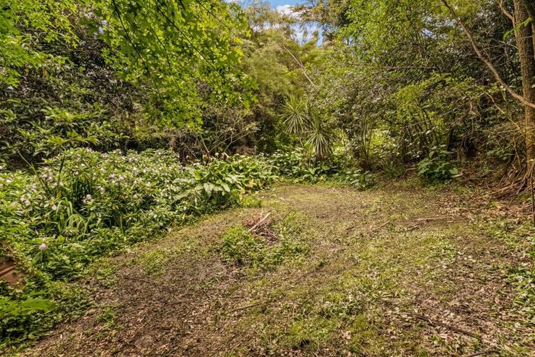 Photo of property in 50 Bays Road, Orere Point, Papakura, 2585