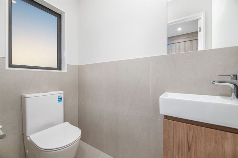 Photo of property in 3/67 Kervil Avenue, Te Atatu Peninsula, Auckland, 0610