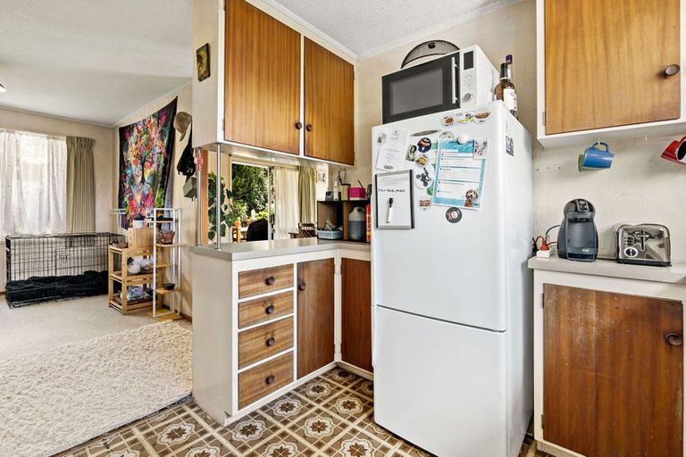 Photo of property in 30 Waimumu Road, Massey, Auckland, 0614