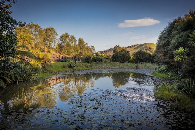 Photo of property in 14 Ohuka Place, Whitianga, 3510