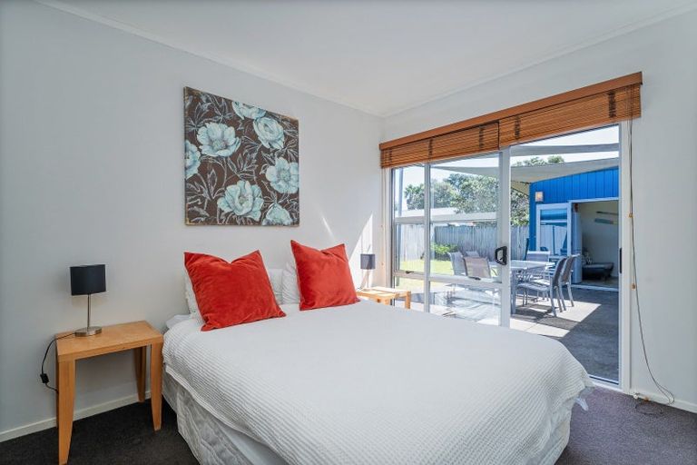 Photo of property in 113 Sands Crescent, Matarangi, Whitianga, 3592