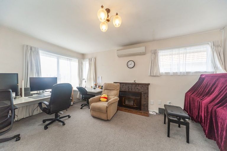 Photo of property in 48 Tarawera Road, Johnsonville, Wellington, 6037