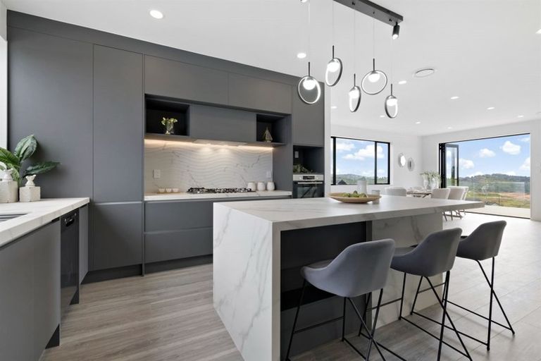 Photo of property in 36 Sunnyheights Road, Orewa, 0931