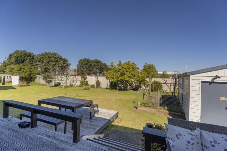 Photo of property in 21 Endeavour Close, Whitianga, 3510