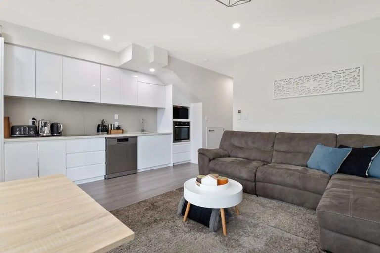 Photo of property in 9 Pasla Close, Papakura, 2110