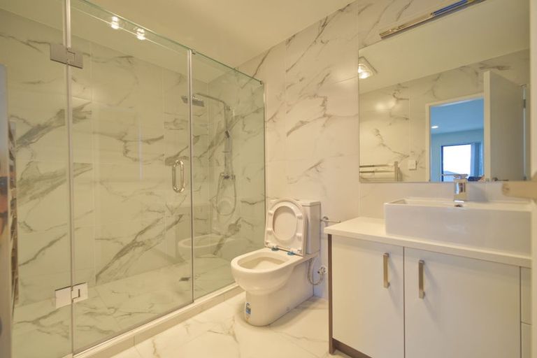 Photo of property in 1 Vazey Way, Hobsonville, Auckland, 0618