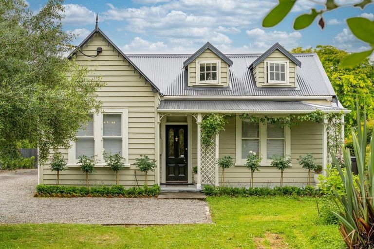 Photo of property in 269 High Street North, Carterton, 5713