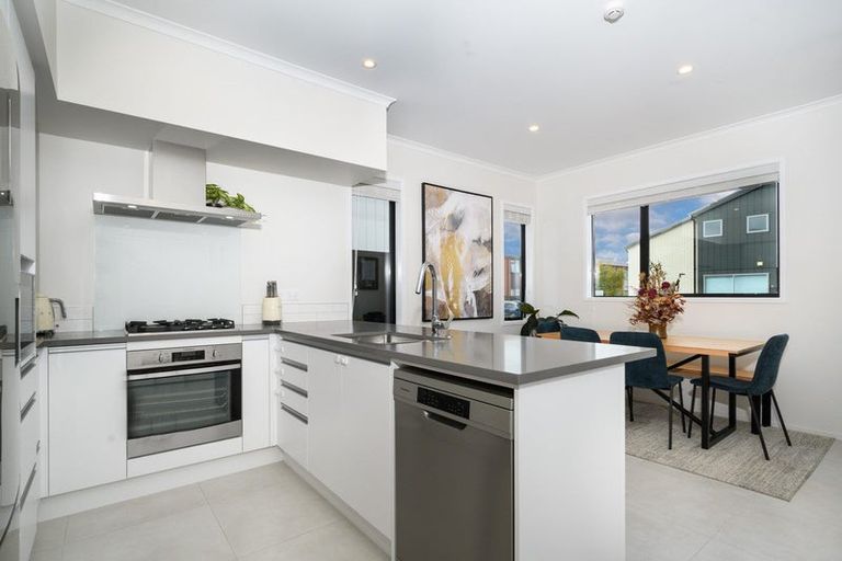Photo of property in 41 Walter Merton Road, Hobsonville, Auckland, 0616