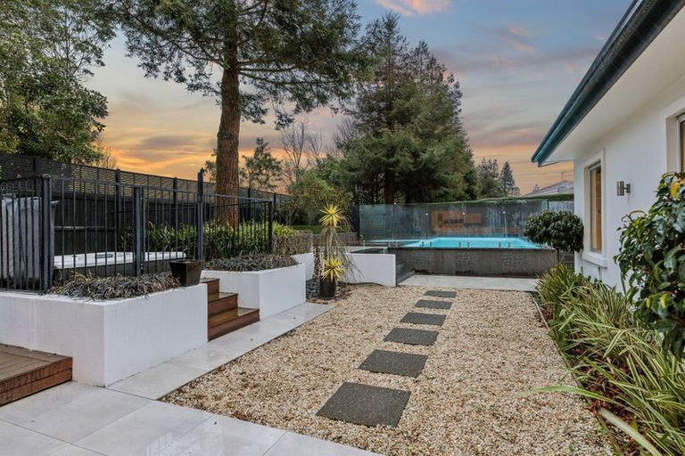 Photo of property in 43 Oakgrove Drive, Rangiora, 7400