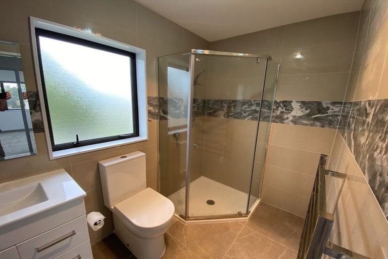 Photo of property in 1 Nagra Lane, Papakura, 2110