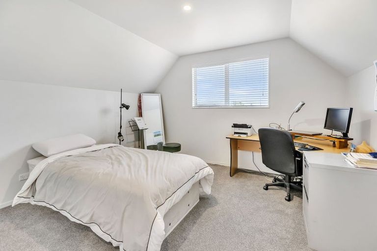 Photo of property in 12 Stonebridge Park Drive, Holdens Bay, Rotorua, 3010
