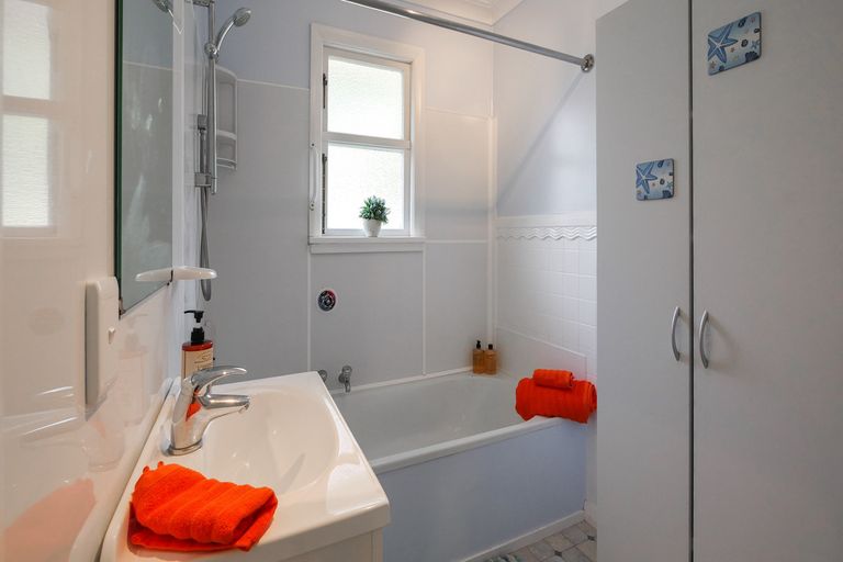 Photo of property in 13 Church Hill Road, Green Island, Dunedin, 9018