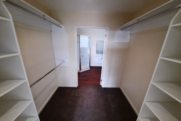 Photo of property in 42 Moncks Spur Road, Redcliffs, Christchurch, 8081