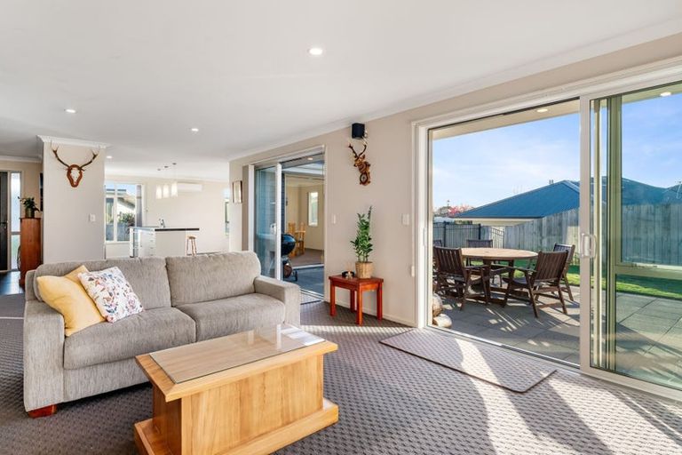 Photo of property in 11 Waianiwa Dell, Wharewaka, Taupo, 3330