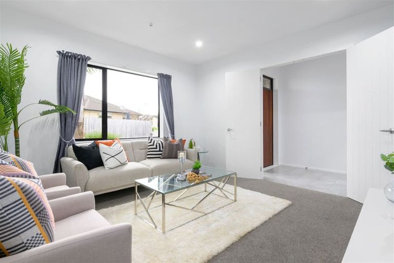 Photo of property in 12 Hampshire Court, Flagstaff, Hamilton, 3210