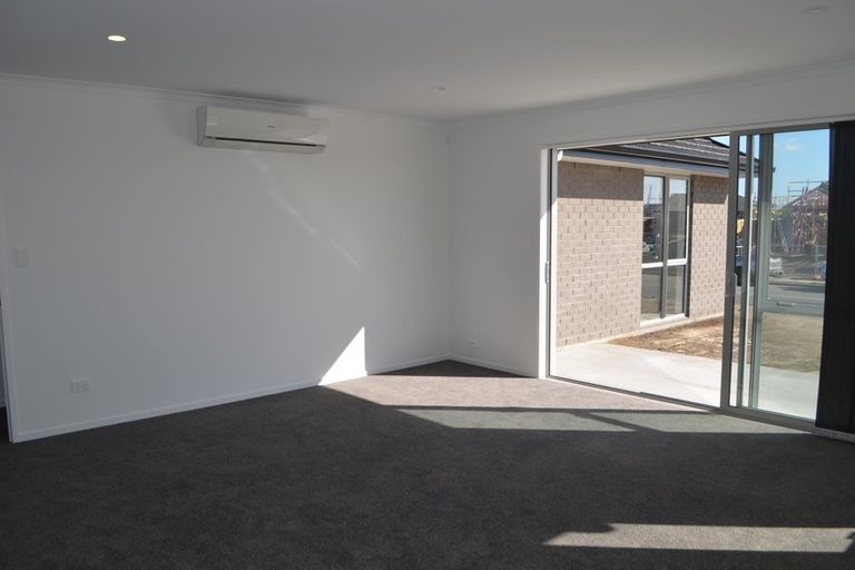 Photo of property in 2 Bill Miller Drive, Papamoa, 3118