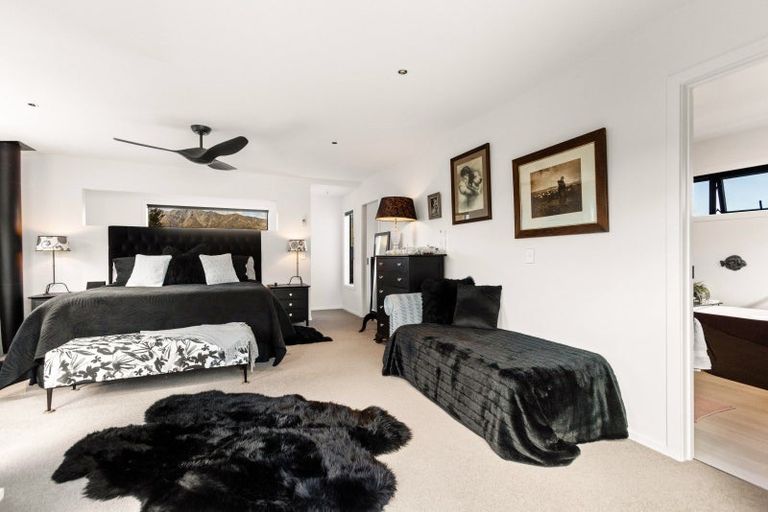 Photo of property in 21 Little Maude Drive, Lake Hawea, Wanaka, 9382