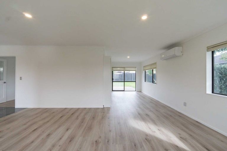 Photo of property in 16 Ravenscourt Place, Huntington, Hamilton, 3210