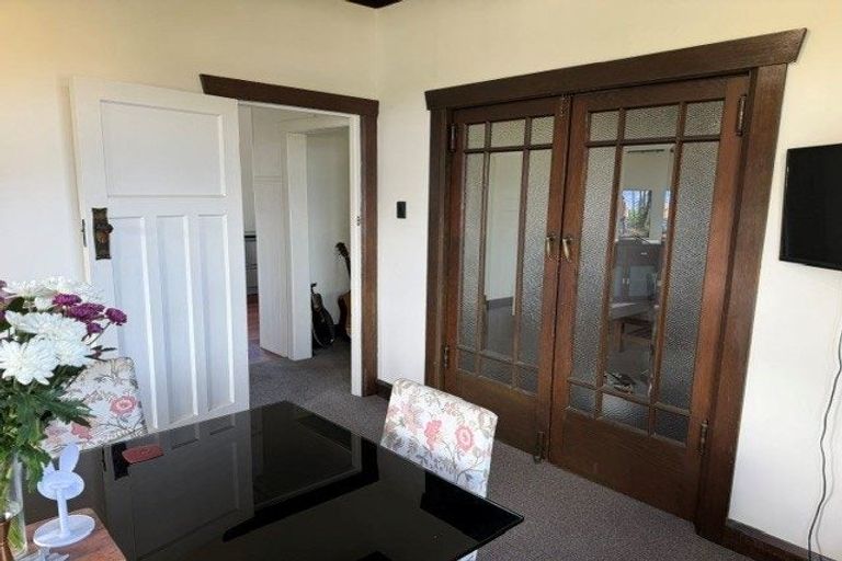 Photo of property in 27 Atiawa Street, Glen Avon, New Plymouth, 4312