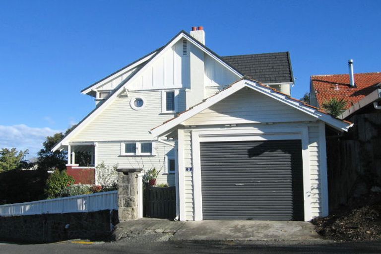 Photo of property in 2 Gladstone Road, Bluff Hill, Napier, 4110