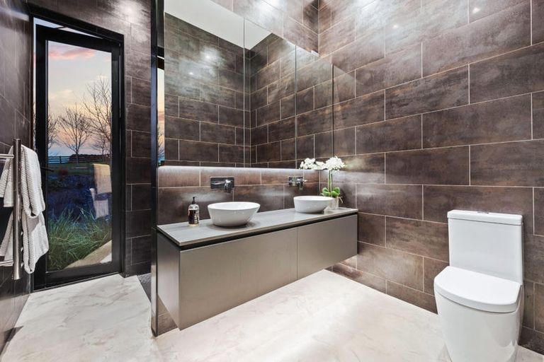 Photo of property in 104 Stoneridge Terrace, Whitford, Manurewa, 2576