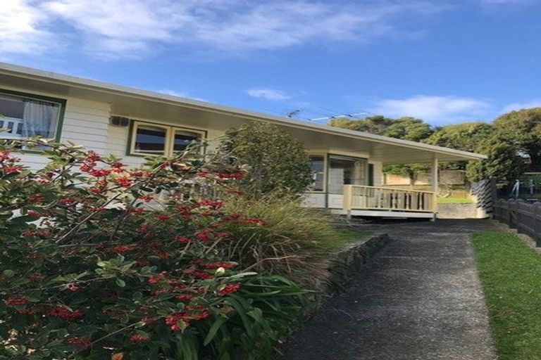Photo of property in 13 Timaru Grove, Kelson, Lower Hutt, 5010