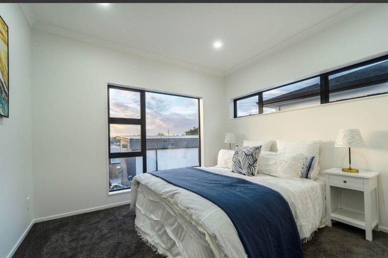 Photo of property in 11c Addison Street, Blockhouse Bay, Auckland, 0600