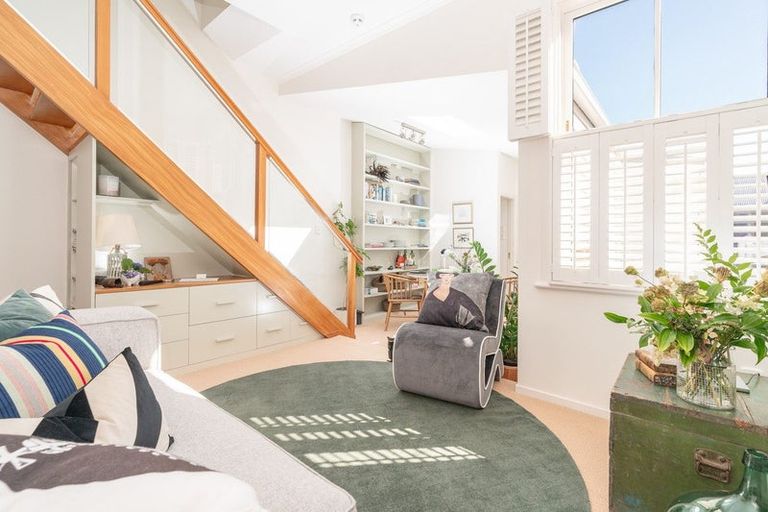 Photo of property in 99 Pirie Street, Mount Victoria, Wellington, 6011