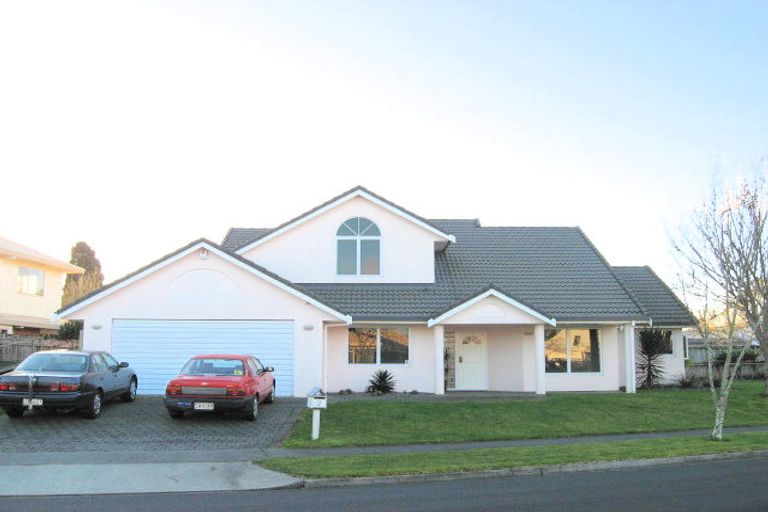 Photo of property in 2 Piccadilly Lane, Hillcrest, Hamilton, 3216