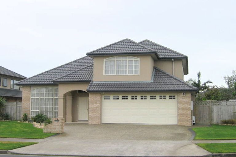 Photo of property in 16 Point View Link, East Tamaki Heights, Auckland, 2016