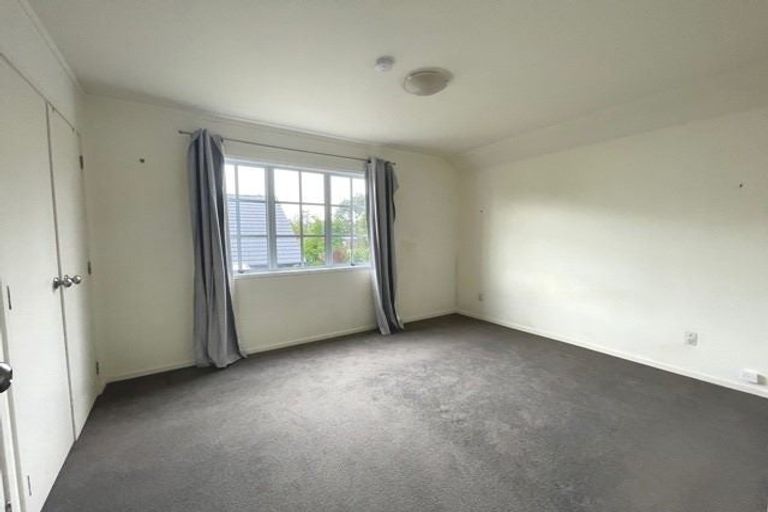 Photo of property in 1/51 Jillteresa Crescent, Half Moon Bay, Auckland, 2012
