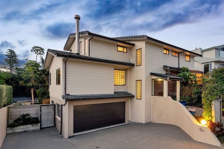 Photo of property in 9a Huntly Road, Campbells Bay, Auckland, 0630