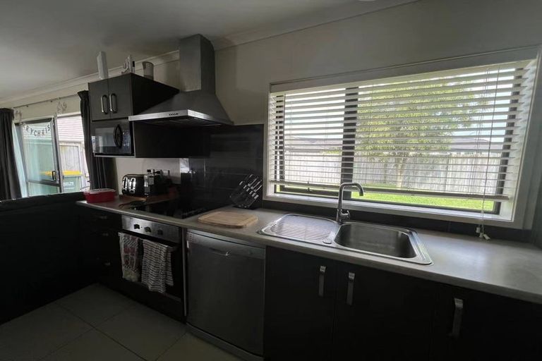 Photo of property in 14 Raupo Place, Rototuna North, Hamilton, 3210