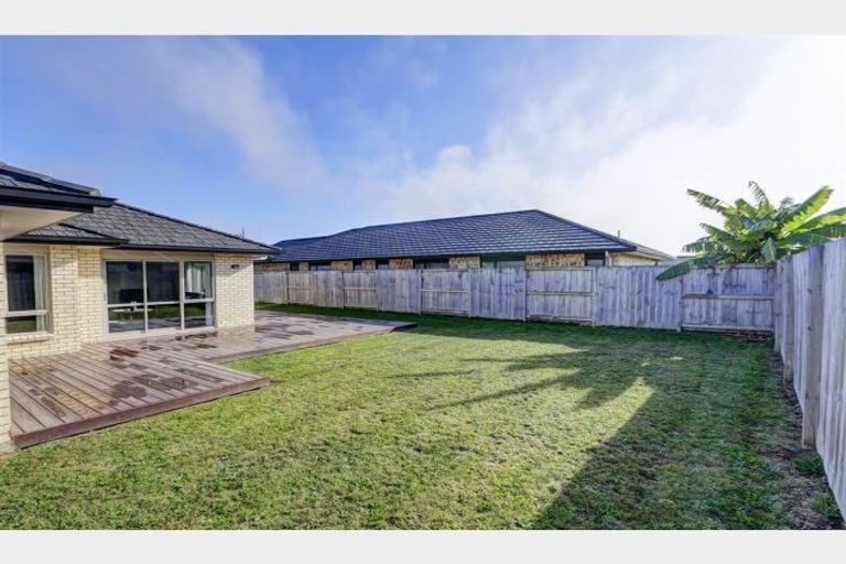 Photo of property in 14 Hector Drive, Rototuna North, Hamilton, 3210