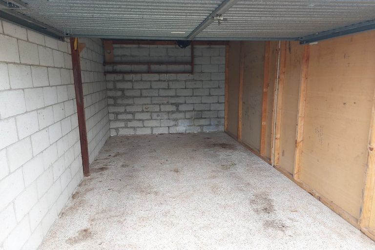 Photo of property in 2/16a Liverpool Street, Trentham, Upper Hutt, 5018