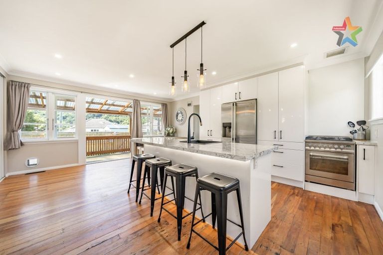 Photo of property in 56 Bledisloe Crescent, Wainuiomata, Lower Hutt, 5014