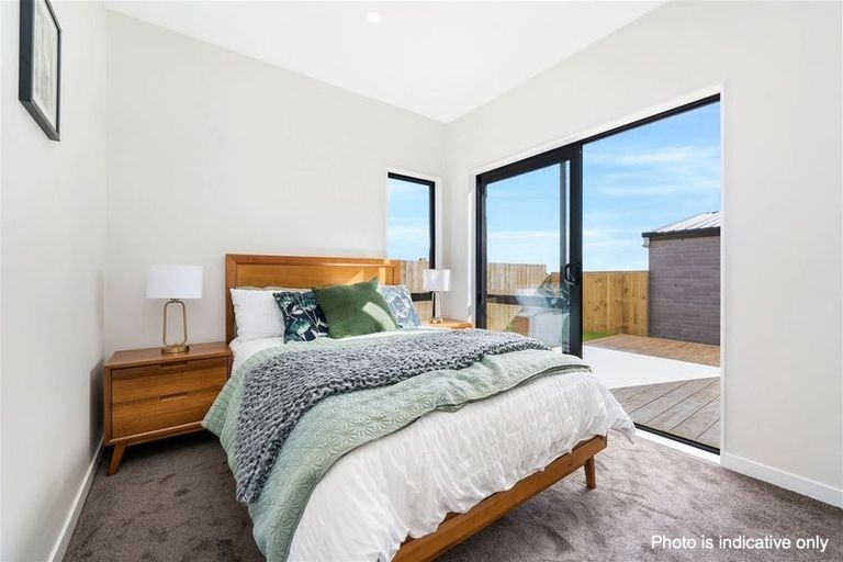 Photo of property in 13 Horokaka Street, Massey, Auckland, 0614