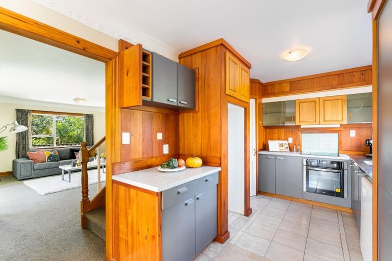 Photo of property in 120 Parker Road, Oratia, Auckland, 0604