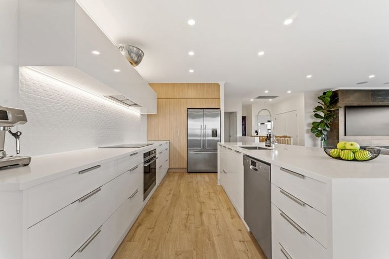 Photo of property in 20 Woodridge Drive, Stanmore Bay, Whangaparaoa, 0932