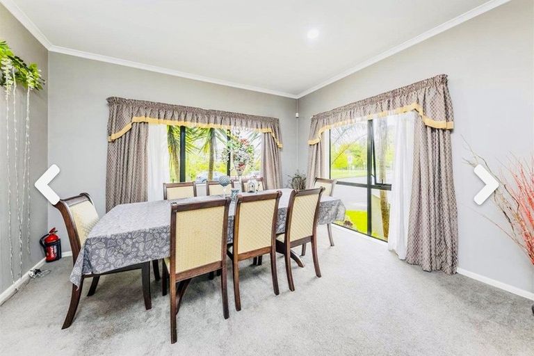 Photo of property in 1 Seresin Crescent, Flat Bush, Auckland, 2016