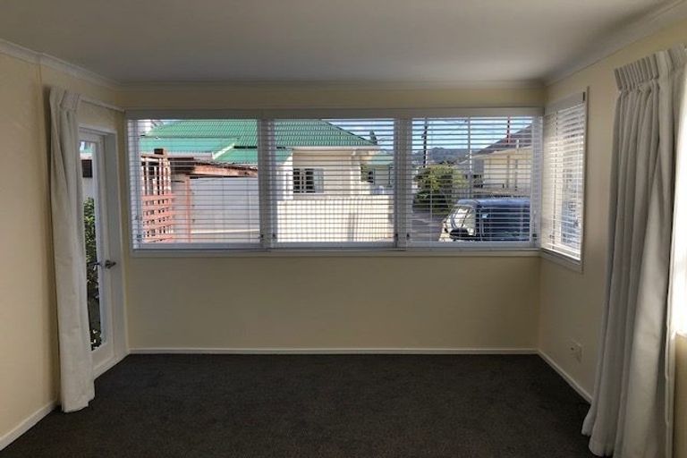 Photo of property in 12a Aparima Avenue, Miramar, Wellington, 6022