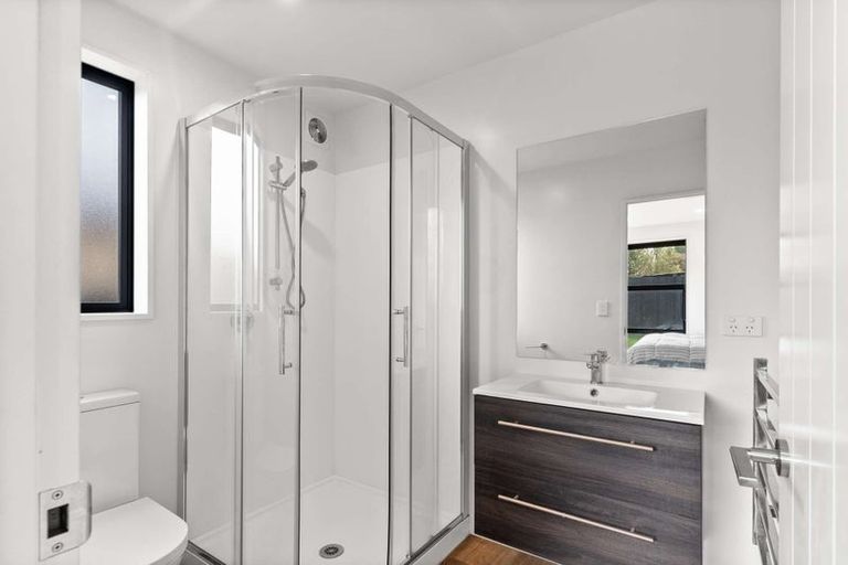 Photo of property in 12 Fairbairn Close, Halswell, Christchurch, 8025