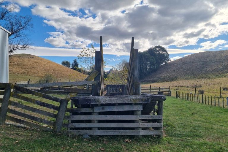 Photo of property in 43 Ireland Road, Waipawa, Otane, 4277