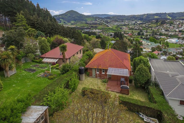 Photo of property in 13 Church Hill Road, Green Island, Dunedin, 9018