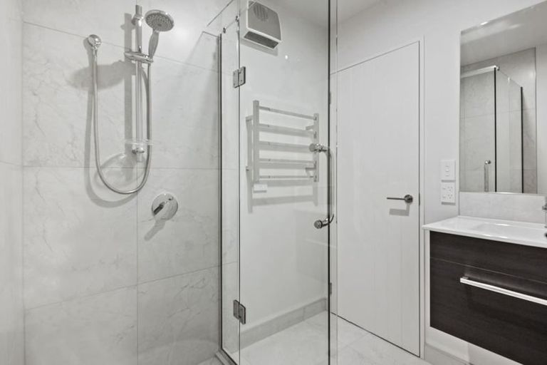 Photo of property in 5/2 Huia Street, Riccarton, Christchurch, 8041