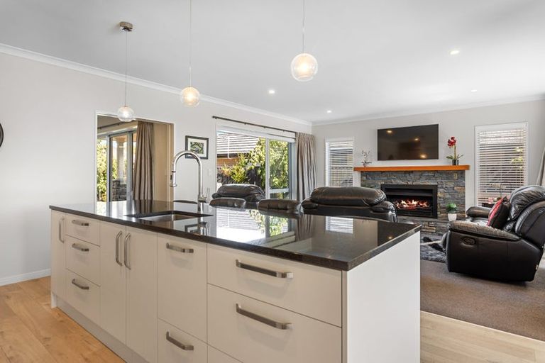 Photo of property in 12 Ballinger Place, Kaiapoi, 7630